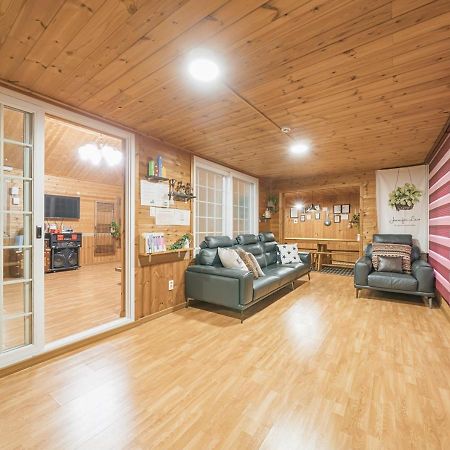 Jeju Haepoomdal Pension Экстерьер фото