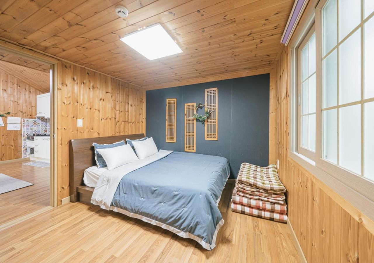 Jeju Haepoomdal Pension Экстерьер фото