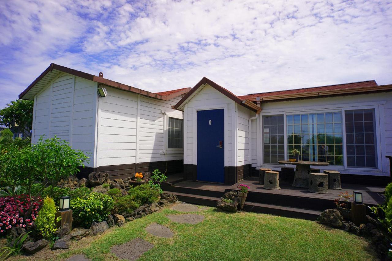 Jeju Haepoomdal Pension Экстерьер фото